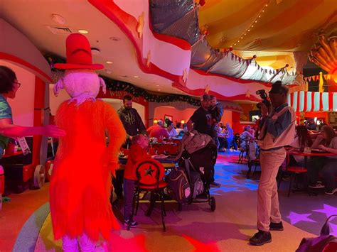 Review The Grinch And Friends Character Breakfast At The Universal Orlando Resort Wdw News Today