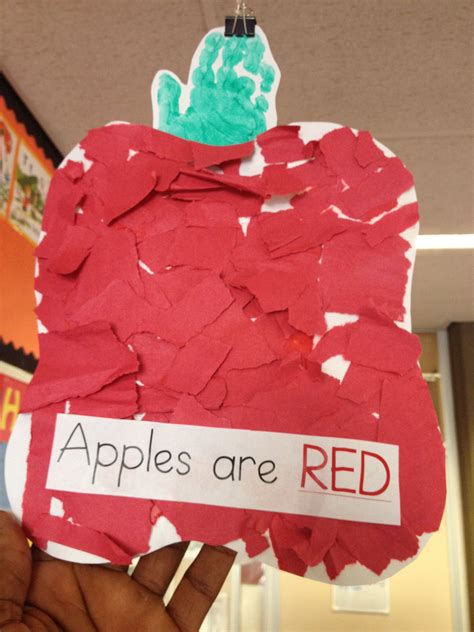 Color Red Craft Preschoolprekindergarten Kindergarten Apple Craft
