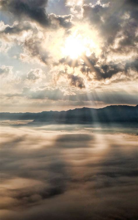 800x1280 Sun Rays Through Clouds Mountains Nexus 7samsung Galaxy Tab