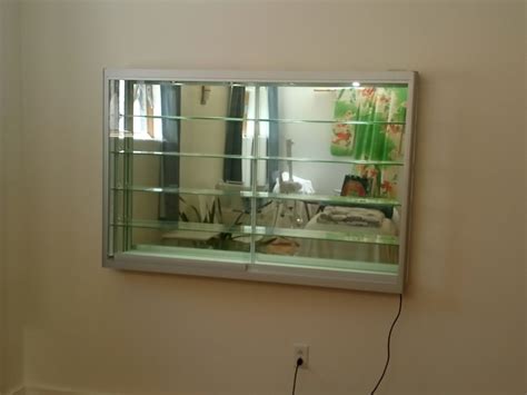 5ft Wall Mounted Display Case W4 Top Led Lights And Mirror Back