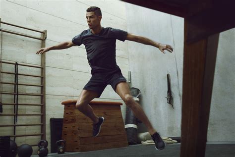 Pin By 1trh1 On Cristiano Ronaldo Cr7 7 Minute Workout Challenge
