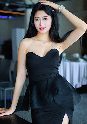 Asian Member Member Member Qi Meng From Shanghai Yo Hair Color Black