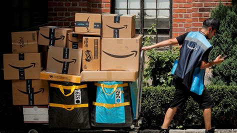 Amazon Plans To Hire 150000 Workers Ahead Of Holiday Shopping Season