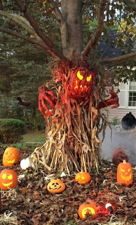 60 Best Outdoor Halloween Decorations Ideas That Are Eerily Amazing
