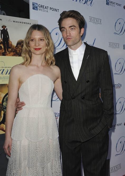 Robert Pattinson And Mia Wasikowska Look Good In Damsel