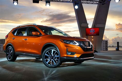 Research the 2016 nissan rogue at cars.com and find specs, pricing, mpg, safety data, photos, videos, reviews and local inventory. All-New 2017 Nissan Rogue & 2017 Nissan Rogue Hybrid Revealed