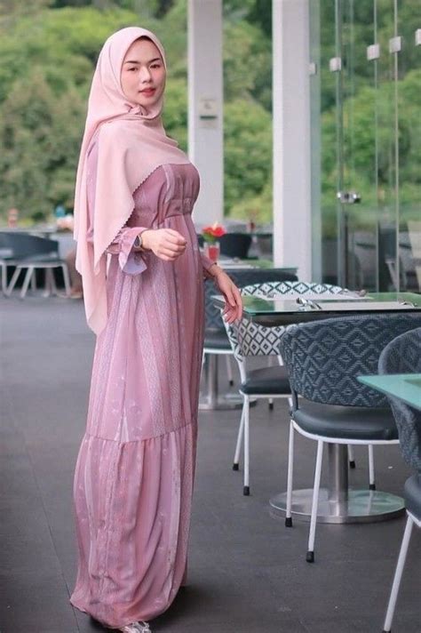 Pin Oleh Irisruby Di Beautiful Hijab Model Pakaian Wanita Perempuan