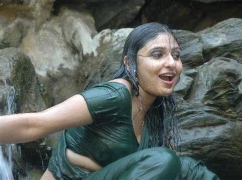 Unseen South Indian Actresses Wet Photos Spicy Photo Gallery And