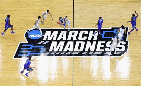 This is the 12th time indianapolis has hosted the tournament, but the first time lucas oil stadium has. Bracketology: Projecting the 2021 NCAA Tournament Field ...