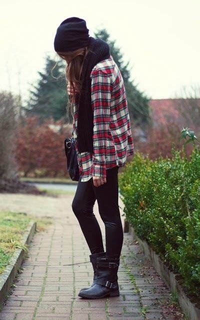Plaidflannel And A Beanie Flannel And Leggings Fashion Stylish Scarves