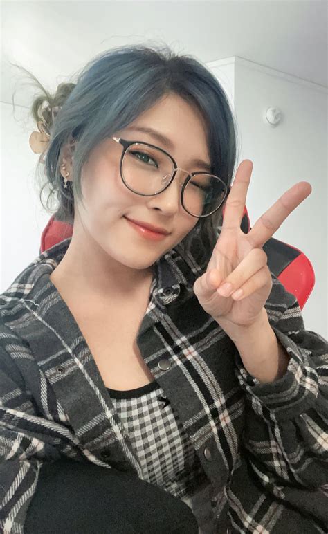 Hyoon Chicas Sexy