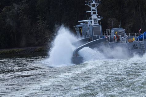 Meet Sea Hunter The 130 Foot Unmanned Vessel The Navy Wants To Hunt