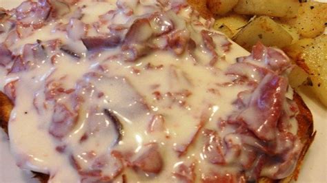 Creamed Chipped Beef On Toast Recipe Creamed Chipped Beef Chipped Beef Cream Chipped Beef