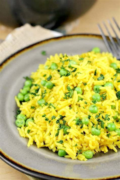 Simple Turmeric Rice With Peas Ericas Recipes Easy Rice Side Dish