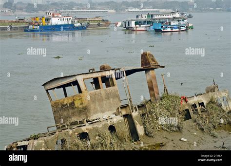 Jagannath Ghat Hooghly River Kolkata India Stock Photo Alamy