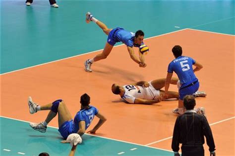 Volleyball Positions Understanding Volleyball Player Positions