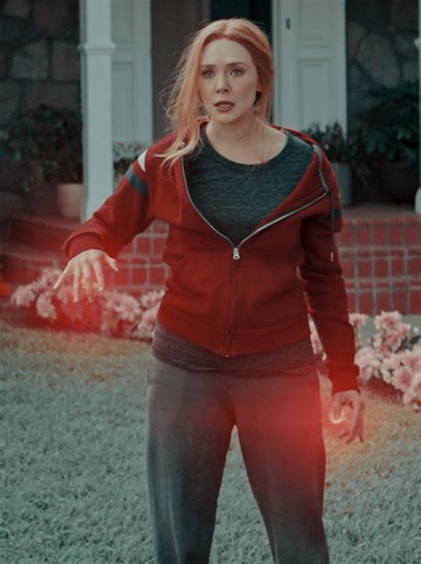 Elizabeth Olsen As Wanda Maximoff In WandaVision Episode In Elizabeth Olsen Scarlet