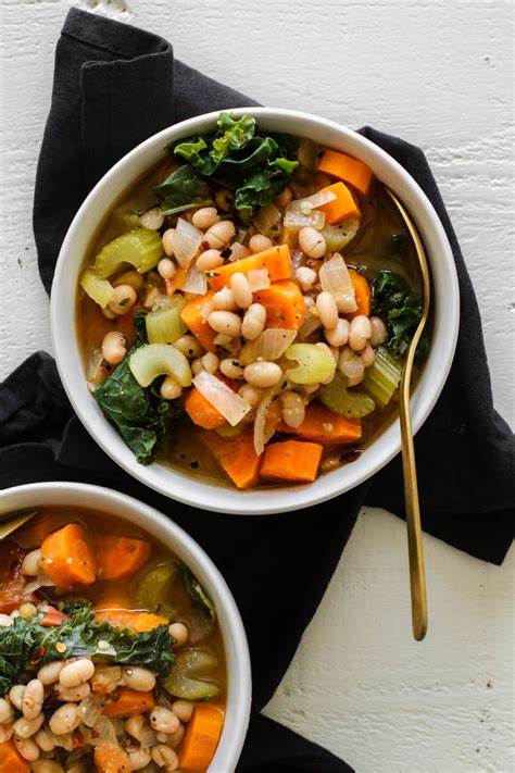Add beans, broth, chiles, cilantro, salt, and cayenne pepper. White Bean in 2020 | White bean kale soup, Kale soup ...