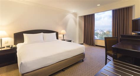 Gurney drive is minutes away. Rooms & Suites - Family Room Penang Hotel - Bayview Hotel ...