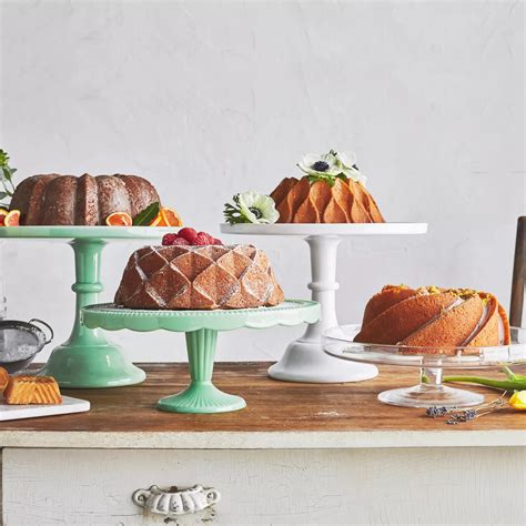 Nordic Ware Th Anniversary Crown Bundt Pan Sur La Table