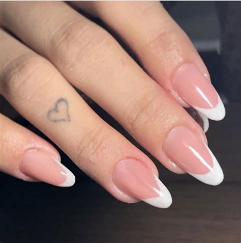Charming Almond Nail Design Ideas The Glossychic