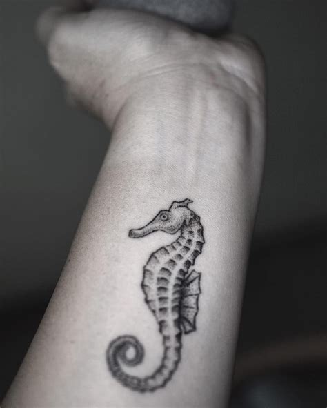 Seahorse Tattoo Ideas Popsugar Beauty Uk Dövme Çizim Fikirleri