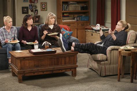 Mom Tv Show On Cbs Season 7 Viewer Votes Canceled Renewed Tv Shows Ratings Tv Series Finale