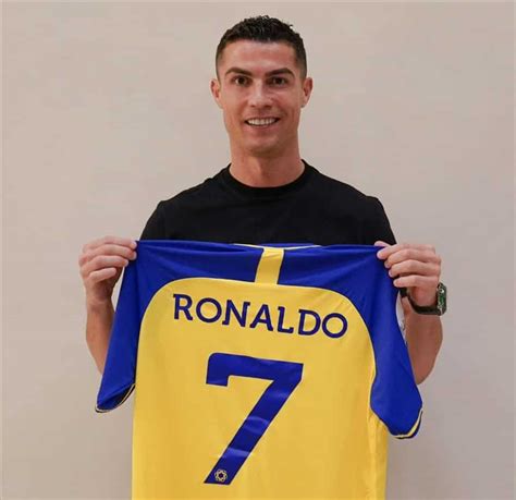 Cristiano Ronaldo Signs With Saudi Arabian Club Al Nassr Becomes