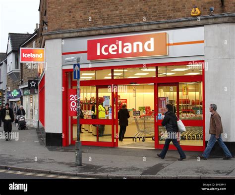 An Iceland Foods Supermarket In A Uk Town Stock Photo Alamy