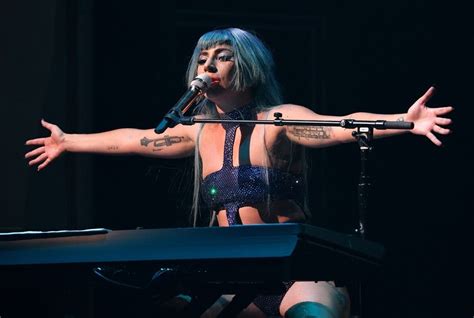 Lady Gaga Sexy At Enigma Show In The Apollo Theater The Fappening