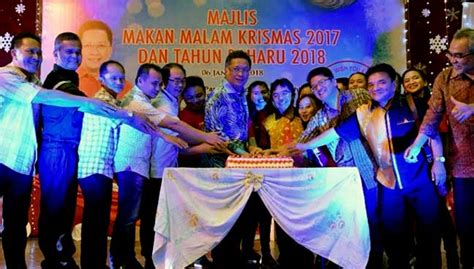 Seperti yang kita ketahui bawa luas wilayah malaysia dengan indonesia lebih luas indonesia. Penduduk Bajau di Kota Belud masih sokong BN | Free ...