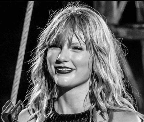 Pin De • En Taytay Taylor Swift Cambiar De Vida Iconos