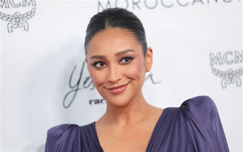 Shay Mitchell Has Welcomed A Baby Girl Glamour