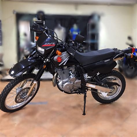 Light and maneuverable, the dr650se adds meaning to dual sport motorcycling with freedom and exhilaration. Suzuki Dr 650 - Financiación - $ 25.990.000 en TuMoto
