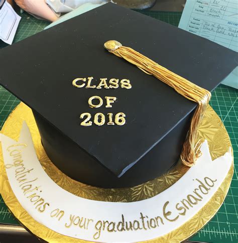 Graduation Mortarboard Cake 018 Graduation Cakes Graduation