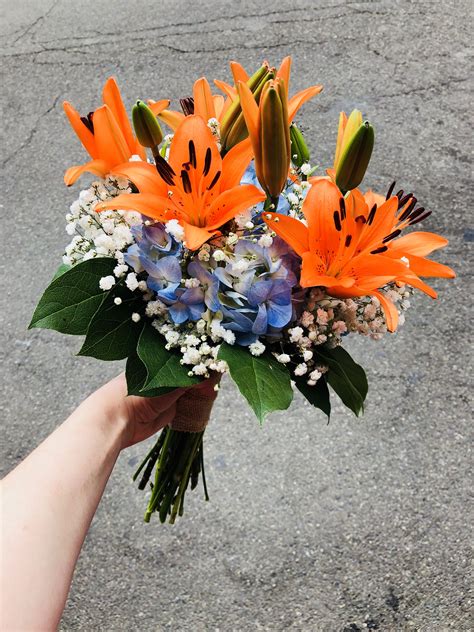 Wedding Bouquets With Tiger Lilies Cascade Bridal Bouquet Tiger