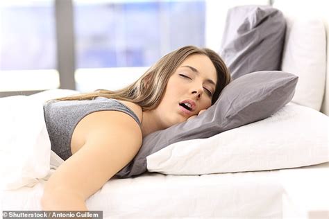 The 10 Sleep Myths People Believe And Why Theyre Wrong Daily Mail