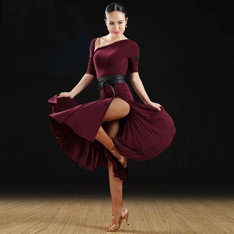 Платье Танце Фото