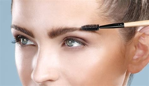 Eyebrow Maintenance Your Guide To Get That Perfect Eyebrow