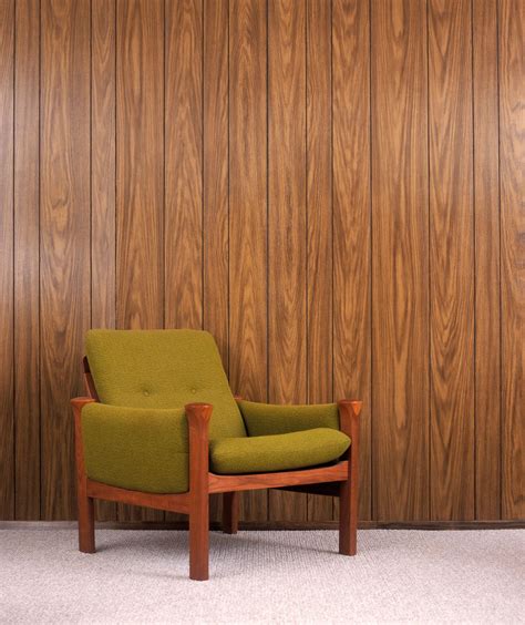 Our decorative wooden wall panels can be used as a decorative wall covering practically anywhere in homes, offices, workshops, recreation rooms, enclosed the meandering nature of this wooden panel provide this living room with bold and dramatic touch. Why You Should Reconsider Wood Paneling | Wood panel walls ...