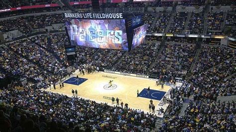 To get to bankers life fieldhouse you have multiple options to use major highways, as the venue lies right in the heart of downtown indy; Pacers, Indianapolis Officials Ink Deal For Arena Overhaul