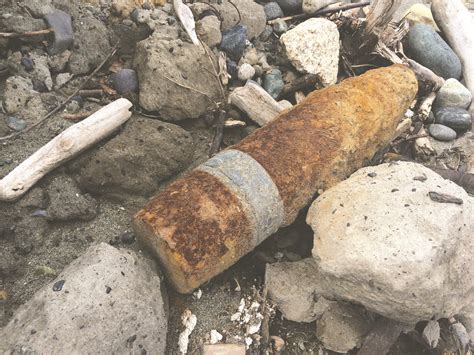 Weekend Rewind Unfired World War Ii Artillery Shell Found On Port