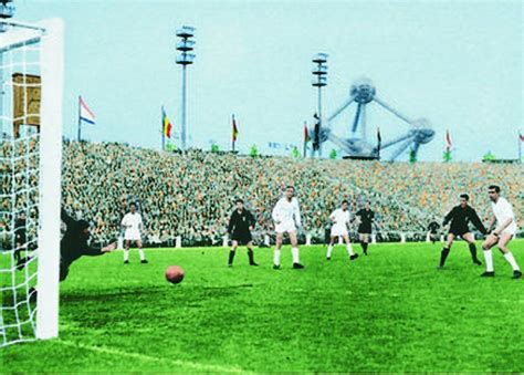 Real madrid vs ac milan. Pin auf Champions League Finals.