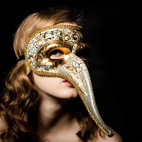 2017 Mens And Womwns Long Nose Masquerade Mask Halloween Venetian Mardi