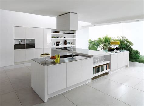 Las cocinas blancas son las preferidas por su elegancia y estilo. Cocinas blancas. BricoDecoracion.com