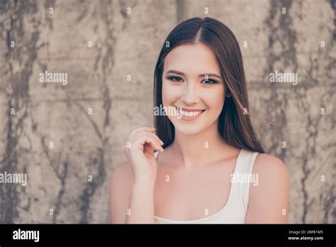 Gorgeous Teen Model Wearing White Hi Res Stock Photography And Images