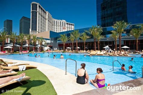 Elara By Hilton Grand Vacations Center Strip Review What To Really Expect If You Stay