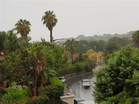 Pioggia Vento E Grandine In Sicilia è Ancora Allerta Gialla Live