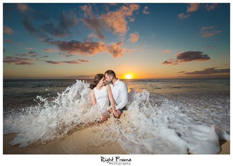 romantic sunset beach engagement photography oahu hawaii right frame photography