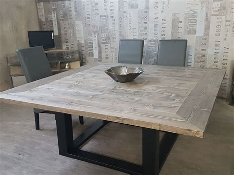 Idéal pour tout type de décoration ! TABLE SALLE À MANGER INDUSTRIEL PIED CENTRALE MÉTAL ...